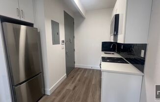 1 bed, 1 bath, $2,300, Unit 2F