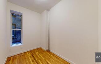 2 beds, 1 bath, $3,400, Unit 1E