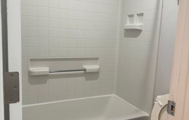 Studio, 1 bath, 650 sqft, $875, Unit 0612