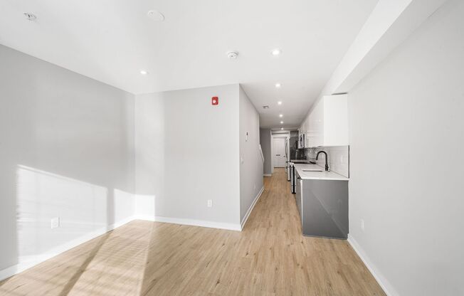 1725 N 25th St. - DPD 8510