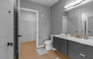 2 beds, 2 baths, 715 sqft, $2,149, Unit 211