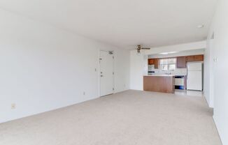 2 beds, 1 bath, $950, Unit 302