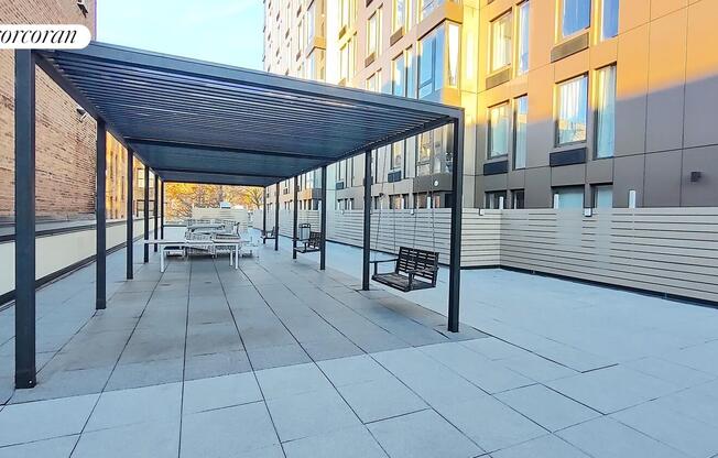 2 beds, 2 baths, $5,175, Unit 14J