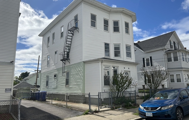 40 LARCH ST