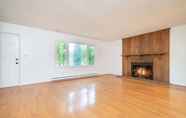 Sweet 3-Bedroom 2-Bathroom Home Less Than 1 Mile to UNC and Hospital!