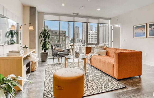 Studio, 1 bath, 448 sqft, $1,976, Unit 1021