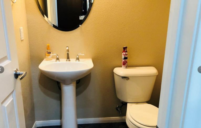 3 beds, 2.5 baths, $1,745, Unit # 14102