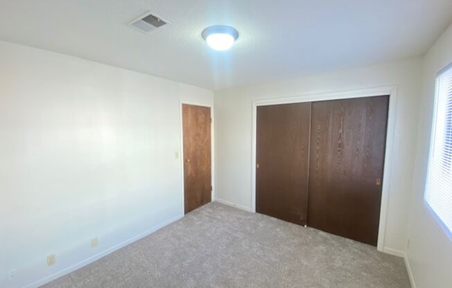 2 beds, 2 baths, 993 sqft, $1,111, Unit 1523-04