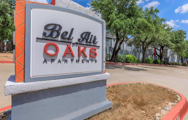 Bel Air Oaks