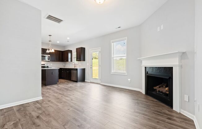 Minutes to Downtown Clayton - 3 Bedroom Home in Parkview!