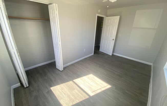 912 - 920 11th Avenue N