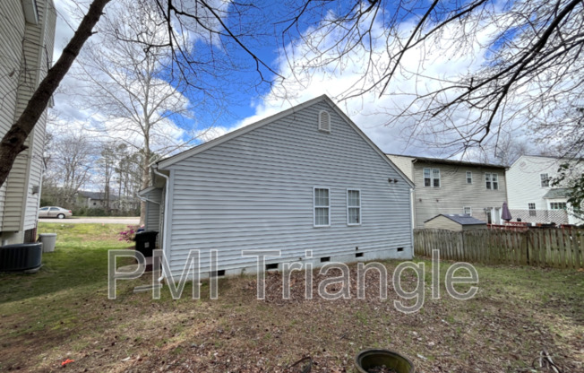 2637 SIERRA DR