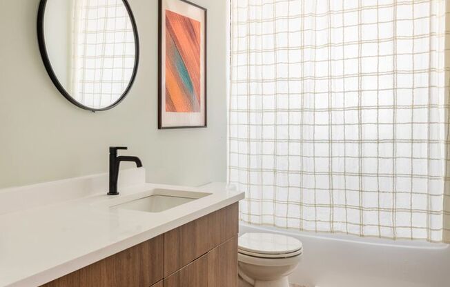 1 bed, 1 bath, $2,745, Unit 107