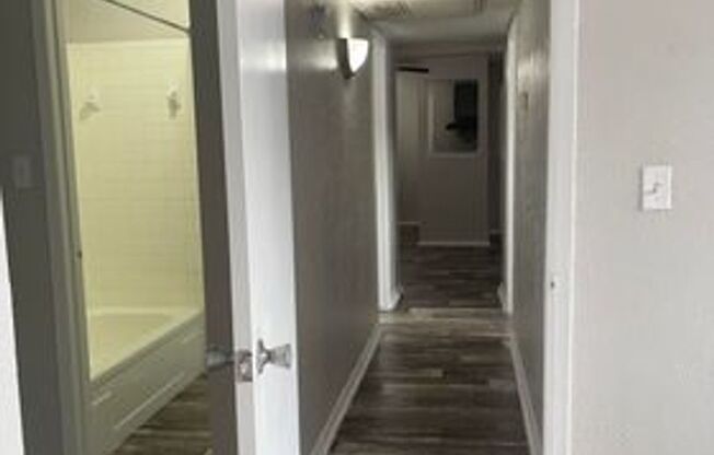 2 beds, 1 bath, 900 sqft, $1,051, Unit 16D