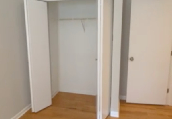 2 beds, 1 bath, $1,975, Unit 931-103