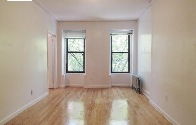 178 E 109 ST