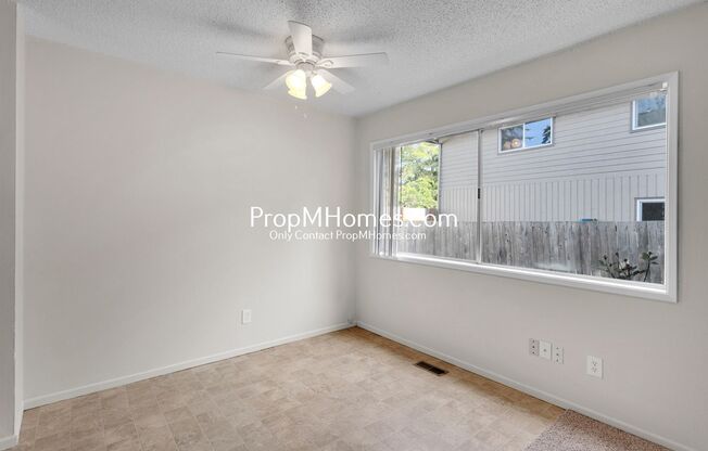 Cozy Beaverton Two Bedroom Apartment! Deposit Special & New Photos!