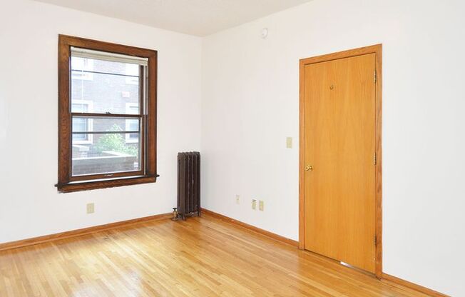 2 beds, 2 baths, 950 sqft, $1,400, Unit 10 - 110