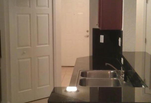 2 beds, 2 baths, 1,168 sqft, $1,600, Unit 1107