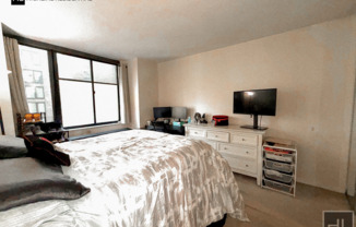 1 bed, 1 bath, 723 sqft, $4,299, Unit 16C