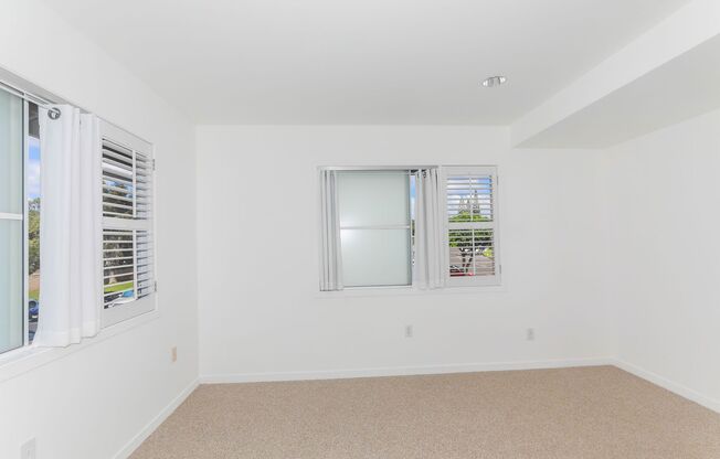 1 bed, 1 bath, $2,400, Unit APARTMENT 82