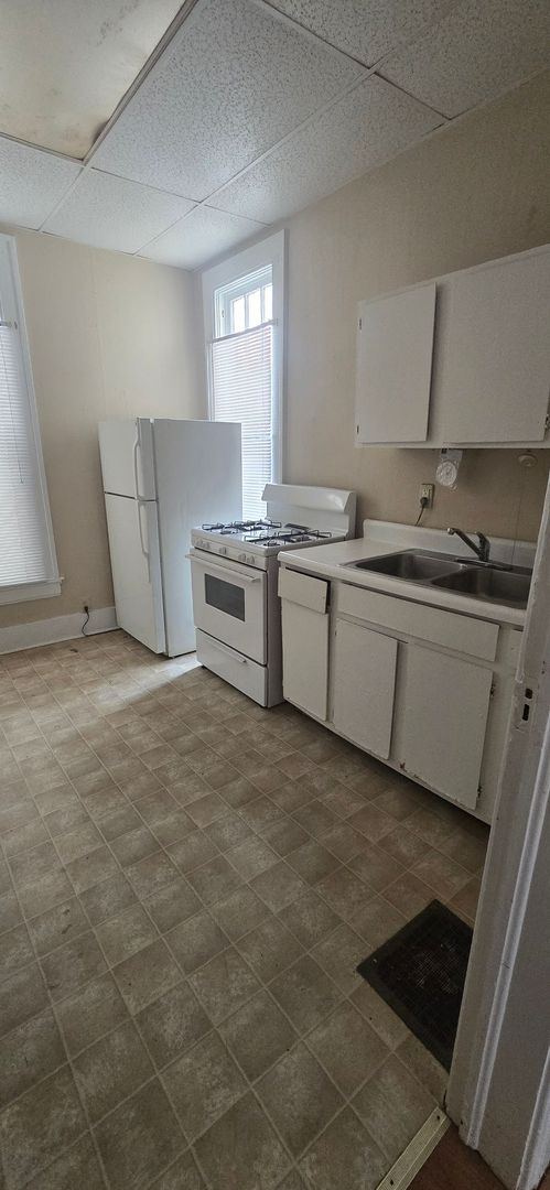 1 Bedroom - All utilities included!