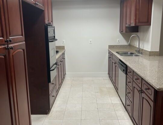 2 beds, 2 baths, 1,290 sqft, $3,000, Unit 106