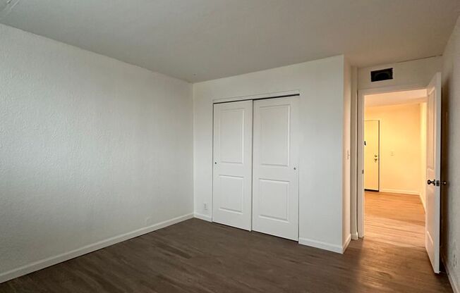 2 beds, 2 baths, 928 sqft, $1,495, Unit 1945 Peoria St #405