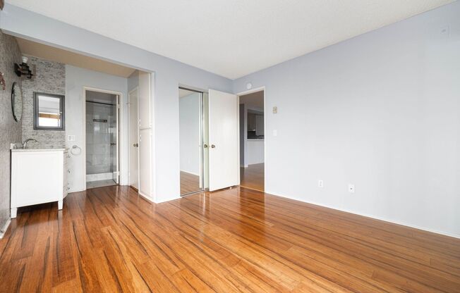 Corner unit with views!