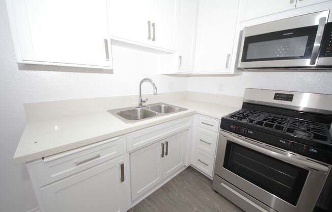 Studio, 1 bath, $2,095, Unit 35-337