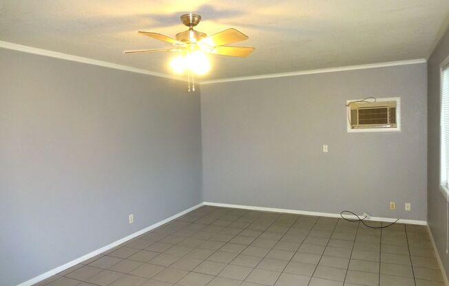 Coming Soon - Cute & Convenient Springfield Home.