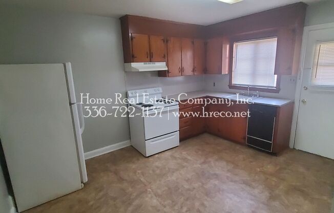 2 beds, 1.5 baths, $895, Unit 1611