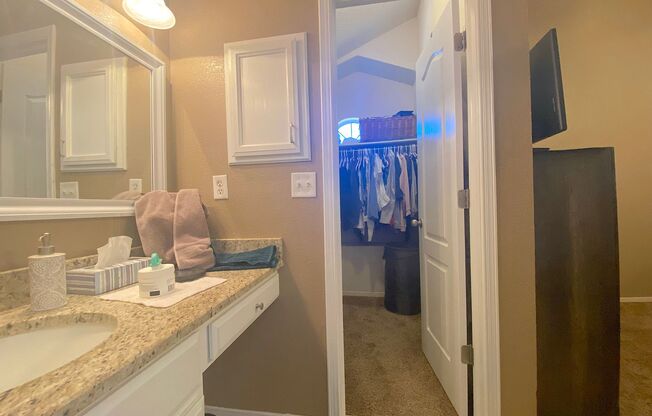 3 beds, 2.5 baths, $1,900