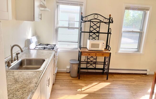 57 Preston St, Apt 2L