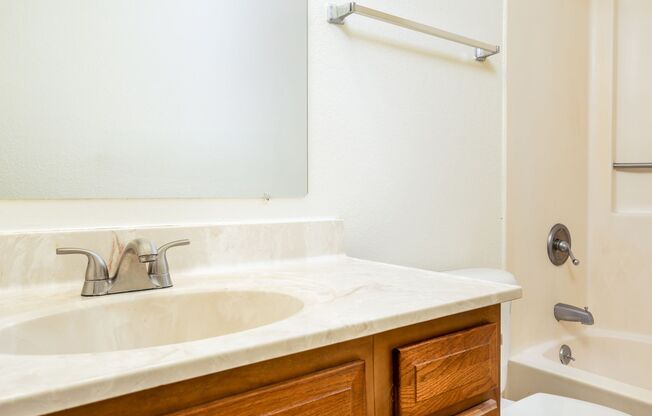 2 beds, 1 bath, 938 sqft, $1,345, Unit 781-301