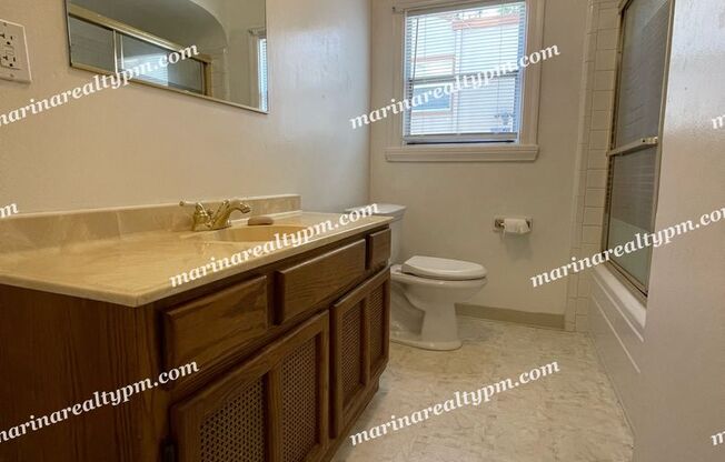 2 beds, 1 bath, $2,200