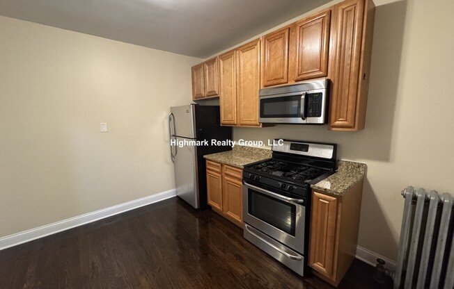 2510 N LECLAIRE
