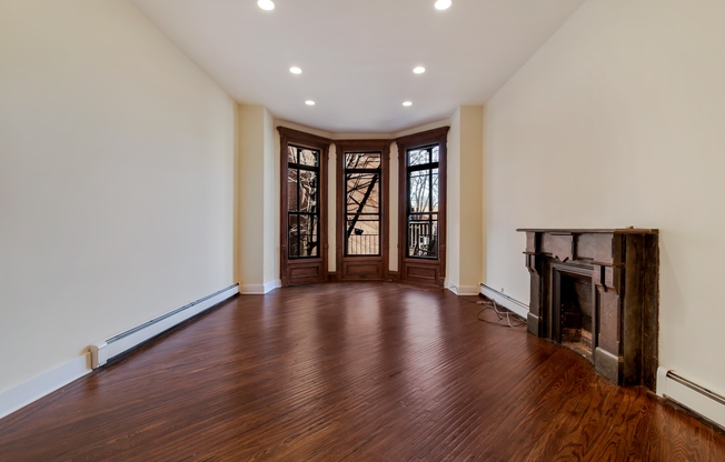 67 GATES AVE