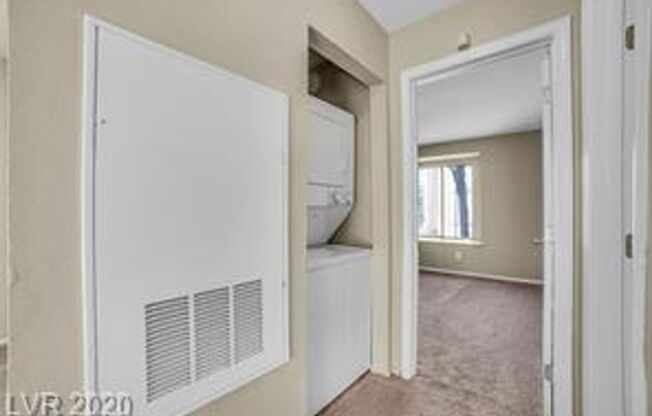 1 bed, 1 bath, $1,150, Unit # 1057