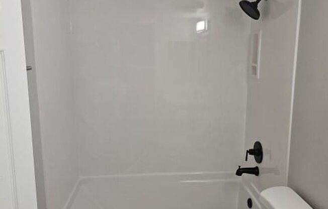 2 beds, 1 bath, $1,699