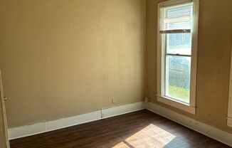 2 beds, 1 bath, $1,150