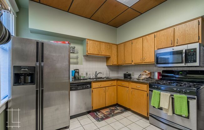 860 - 862 Summit St.