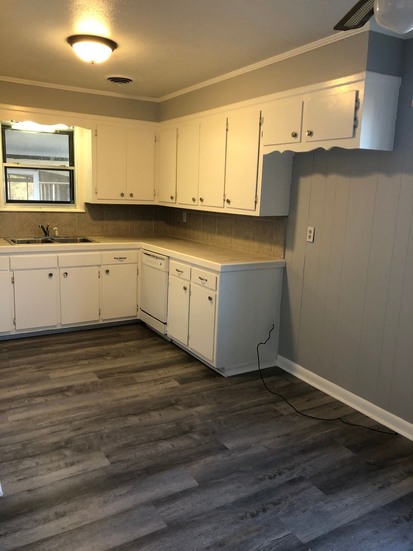 Renovated 4 Bedroom 2.5 Bath Home for Rent!