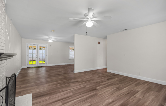 2242 CARLTON PL