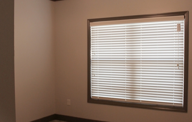 2 beds, 2 baths, 1,052 sqft, $1,045, Unit 78