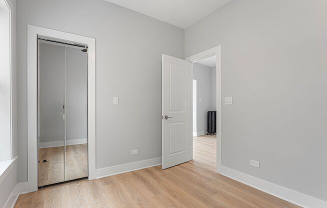 2 beds, 1 bath, $2,200, Unit 301