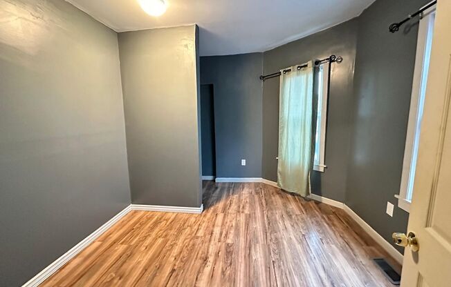 4 beds, 1 bath, $2,000, Unit 22 Wendell Place 1st Fl