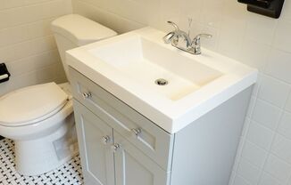 8406 Greenwood Avenue D&amp;G PROPERTIES LLC