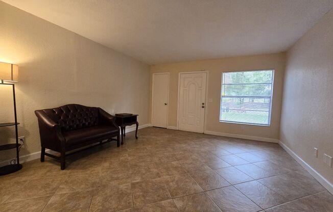 3 beds, 2 baths, $2,250