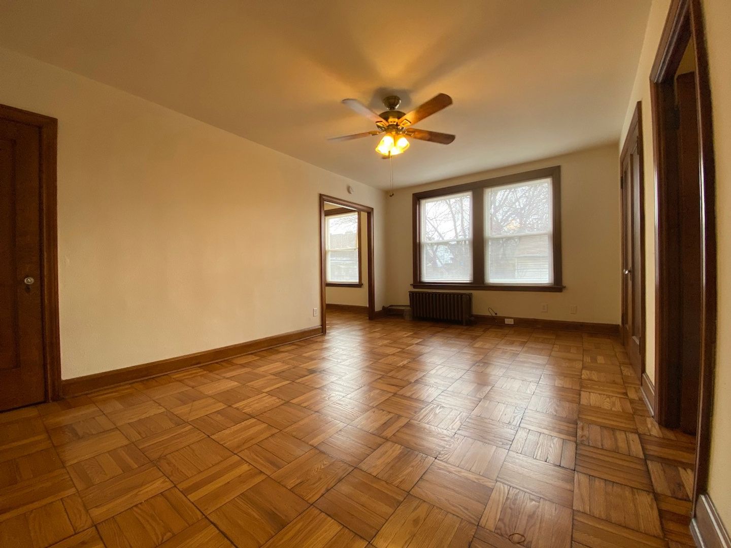 Studio, 1 bath, 400 sqft, $805, Unit 116